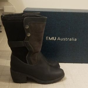Emu suede snow boots
